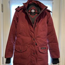 Canada goose Women’s Xs Burgundy Bordeaux Trillium Parka Fusion Fit Heritage
