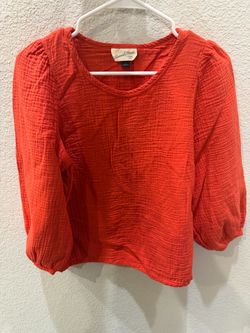 Universal Thread Red Top