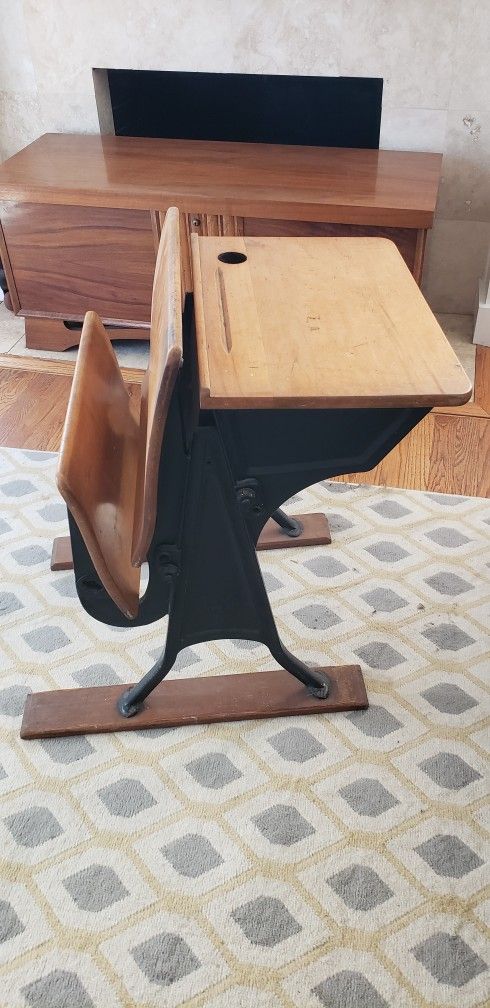 Foldable Antique School Desk With Inkwell