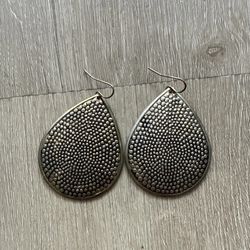 Antique Gold Textured Teardrop Earrings – Boho Metal Dangle Earrings