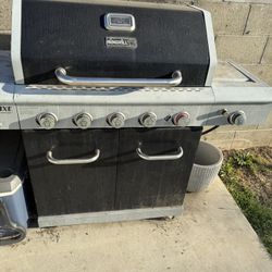 BBQ Grill, All Burners Work