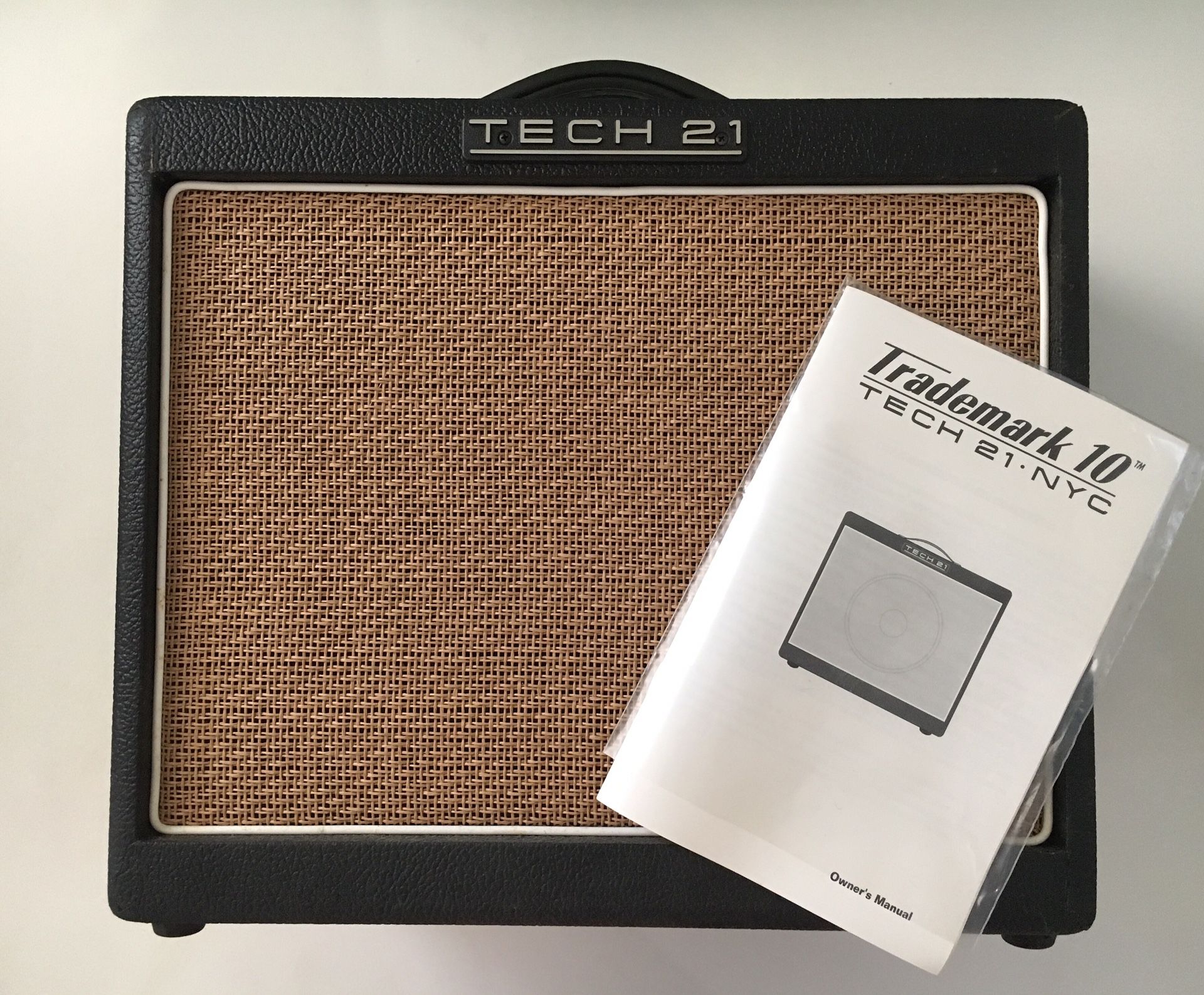 Tech 21 Trademark 10 Guitar Amplifier Amp