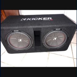 2 Boxed Kicker Comp Rs With 2100 Kicker Amp. 