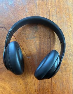 Beats Studio Pro Wireless Over-Ear Bluetooth Headphones