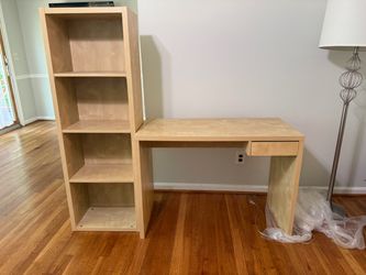 Table and bookshelf Set