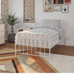 Teen Novogratz Rowan Twin Metal Bed, Off White