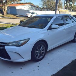 Toyota Camry 2016