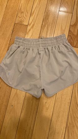 LULULEMON s 6