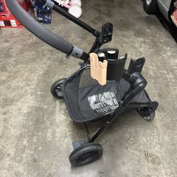 Evenflo carseat, stroller, bassinet combo