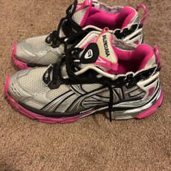 Balenciaga Runner Size 43