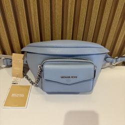 Michael Kors Large 2 in 1 Sling pack crossbody