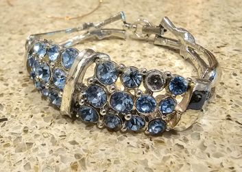 Signed Vintage Coro Silver Tone Aquamarine Colored Gem Bracelet