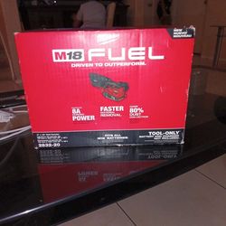 Milwaukee M18FUEL  Belt Sander