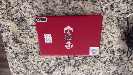 Hp computer; red; good quality; 15in