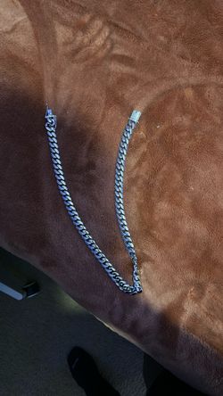 Stainless steel chain