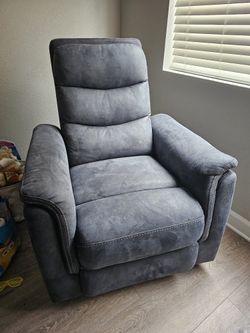 Recliner Chair