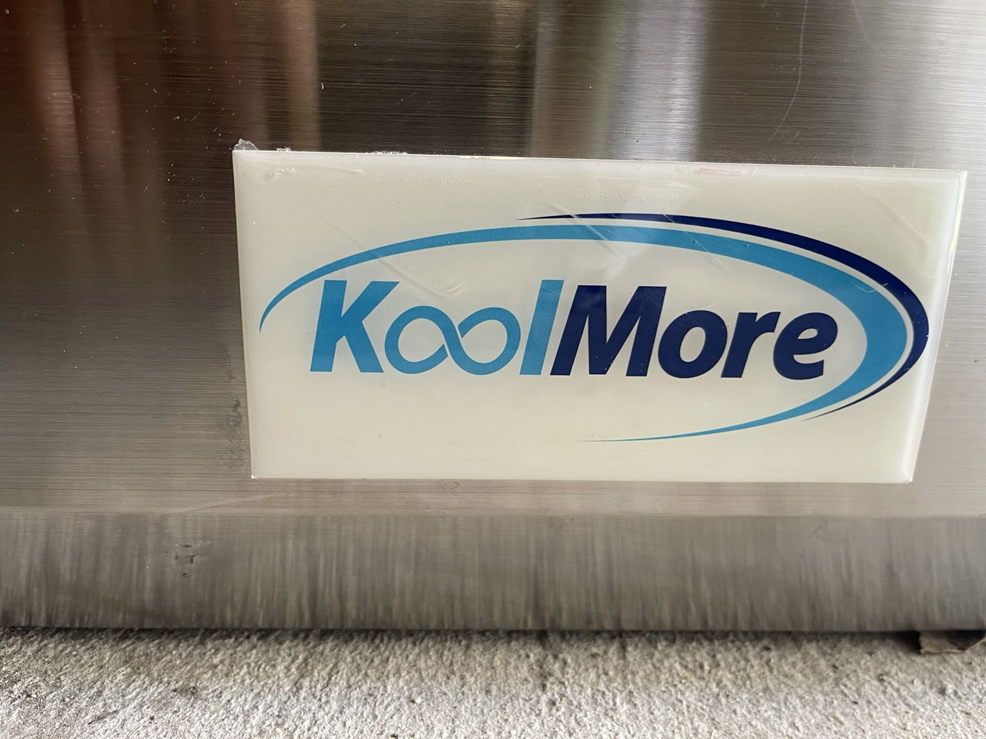 KoolMore 71 in. W 8-Pan 1 Cu. ft. Commercial Countertop Refrigerator Condiment Prep Station in Stainless Steel
