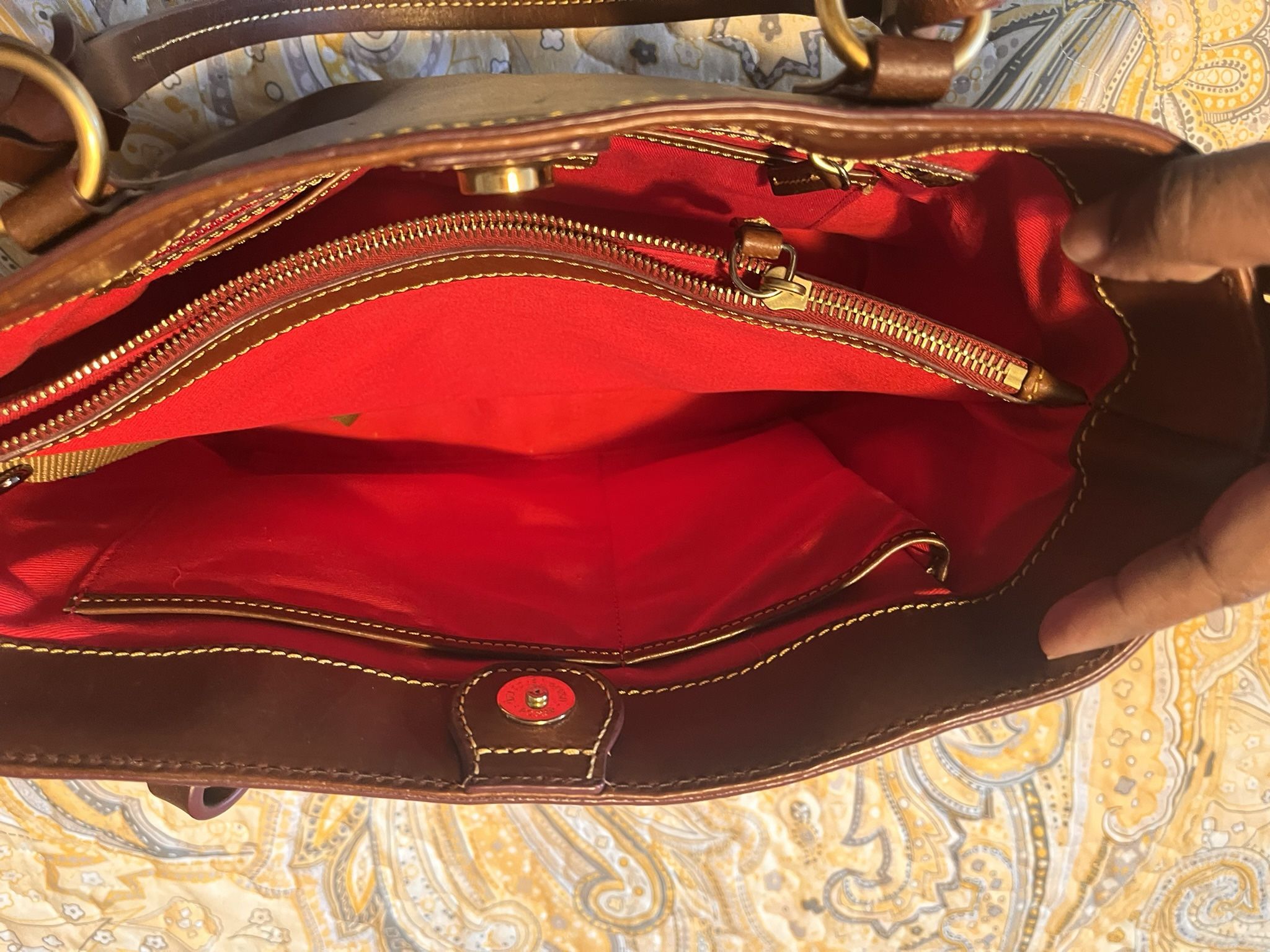Dooney And Bourke Purse