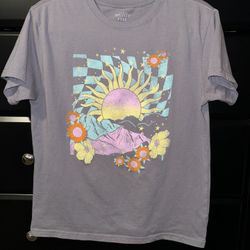 Women’s Size Large Floral Sun Graphic Tee Shirt