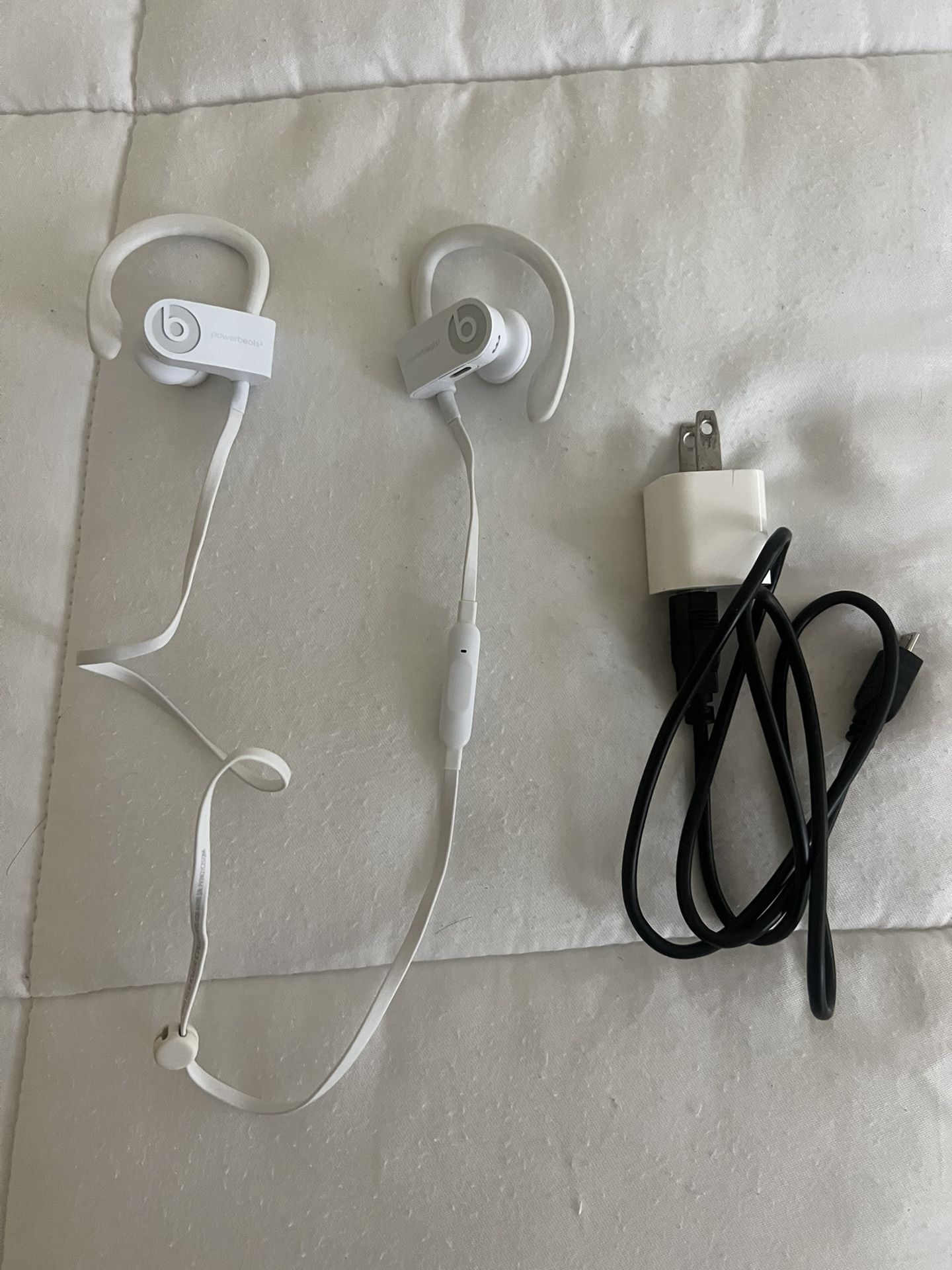 Bluetooth Beats Earphones
