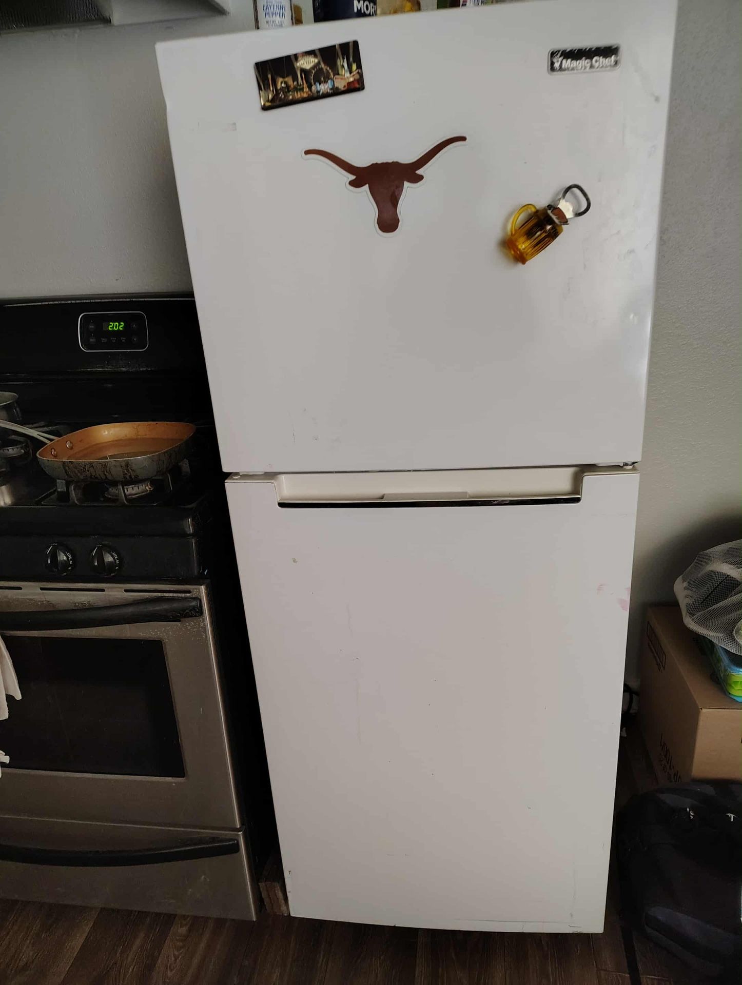 Refrigerator 