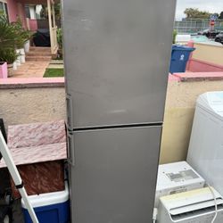 Deep. Freezer. Dish Washer. Gas Dryer