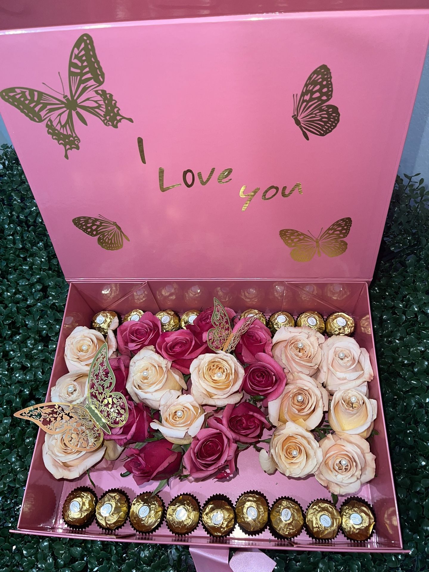 Flowers And Arrangements