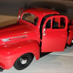 Maisto 1948 F1 PICK UP TRUCK RED 1/25 SCALE DIE CAST  SCALE