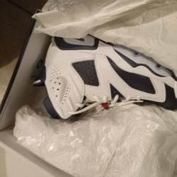 Air Jordan Retro 6 Olympic  Size 9