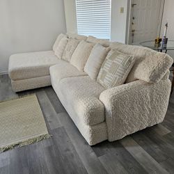 Sectional Sofa with Chaise