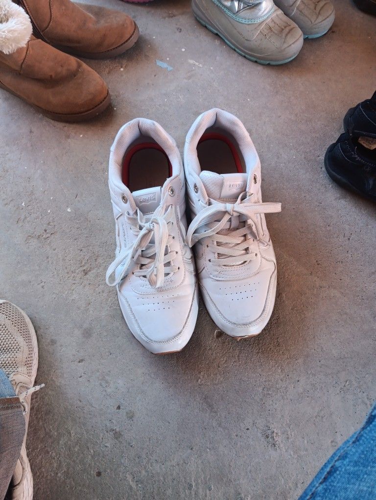 Levis Shoe
