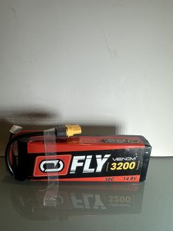Venom 30C 4S 3200mAh 14.8V LiPo Battery with a UNI 2.0 Plug System