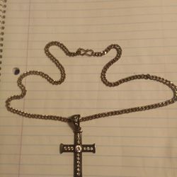 Vintage Cross Necklace 24” Chain Crystal Rhinestones Silver Tone Metal, Pendulum
The chain is 24",