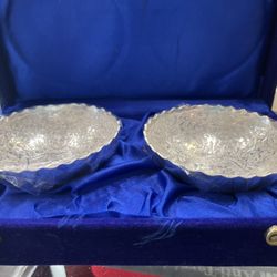 oldGiftIdeas 8 Inch Silver Plated Peacock Brass Bowl, Decorative Serving Bowl, Wedding and Housewarming Gift, Silver Plated Bowl Gift Items 