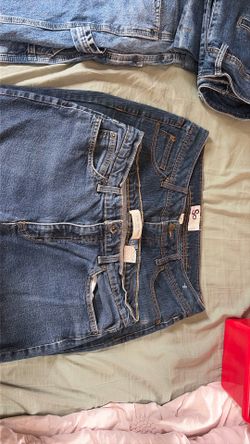 2 Pairs of Flare Jeans GAP and So brand vintage Cute