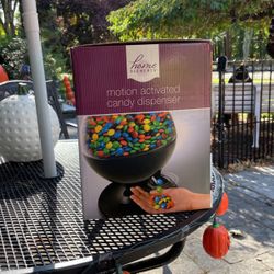 Motion Activated Candy Dispenser Ex Condition 