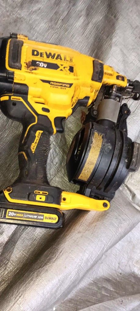 Dewalt Dcn45rn Roofing Nailer Tool Only