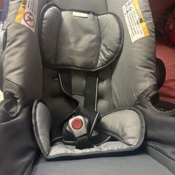 Infant car seat