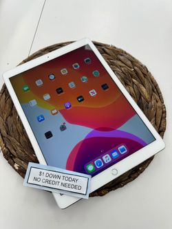 Apple iPad Pro 12.9 inch 1ST Gen Largest iPad 