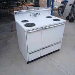 1950s Electric Stove