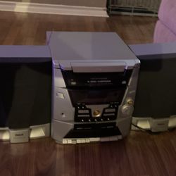 RCA CD Cassette And Radio 