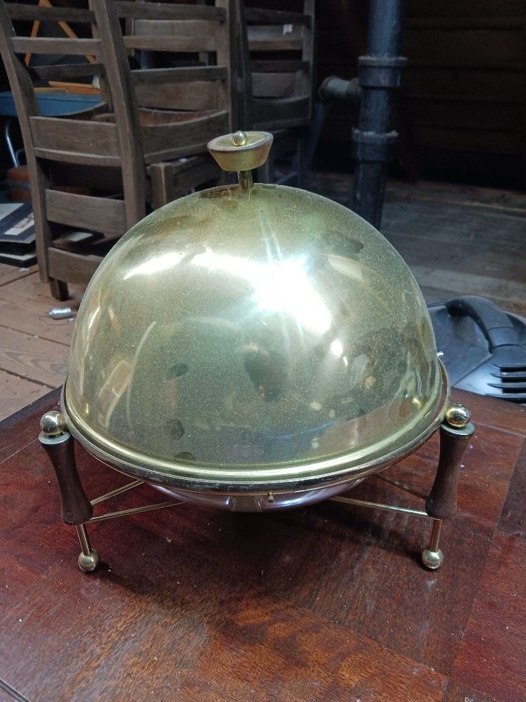 Mid Century Modern Atomic Retro Chaffing Dish Server Pyrex Brass Very Cool. Slightly Dusty Will Polish Up Nicely