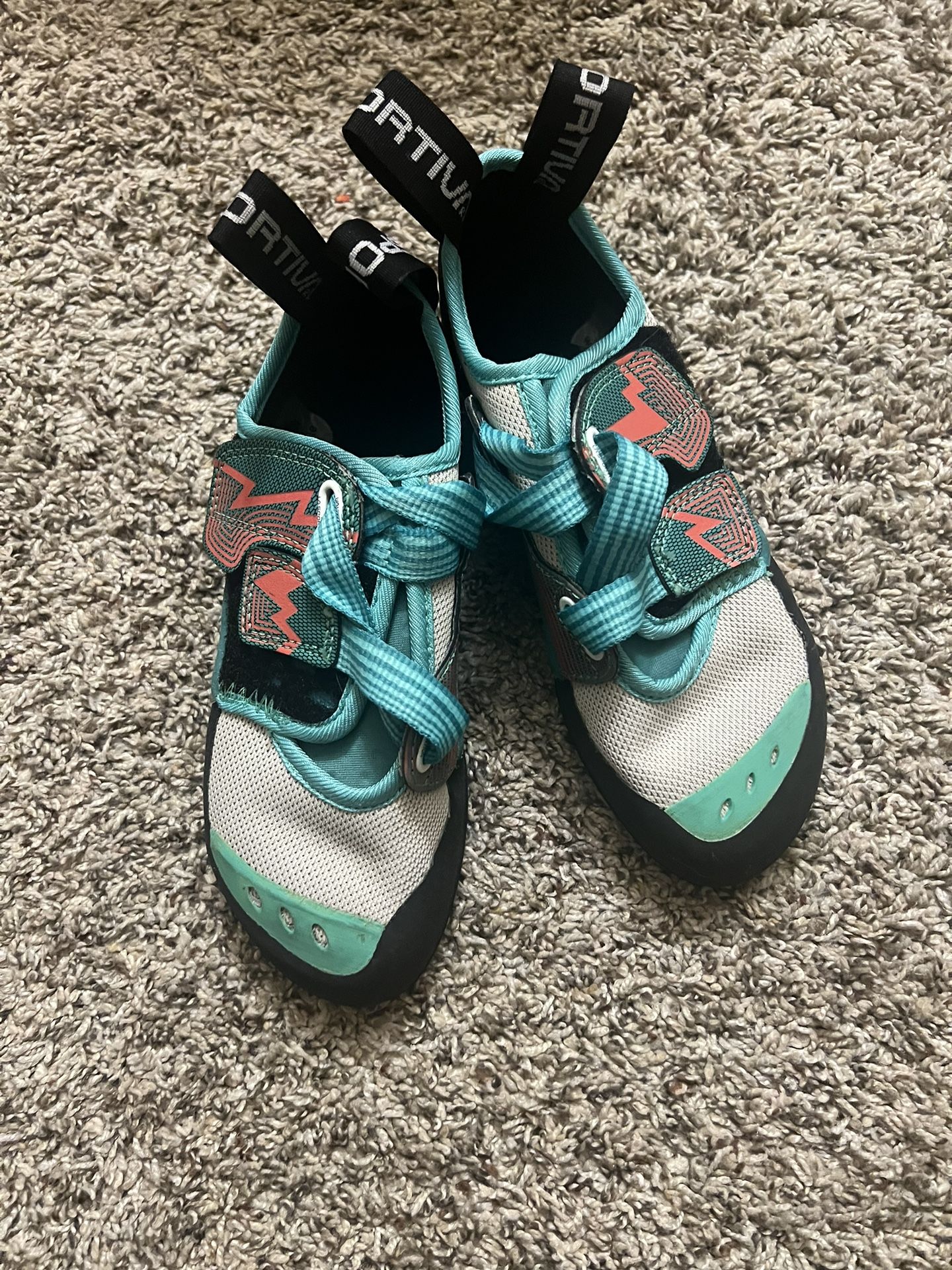 LA Sportiva OXYGEN climbing shoes MINT women's size 5