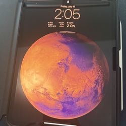 $1500 value - Mint Condition Apple iPad Pro 11" M4 Wifi / Cellular w/ Pencil Pro, Zugu Case, Sleeve