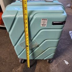 21 Inch American Tourister Burst Max Trio Spinner Luggage make traveled more easier!

