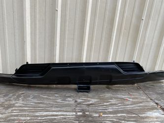 2015-2018 Chevy Silverado Front Lower Bumper Used Good Condition 