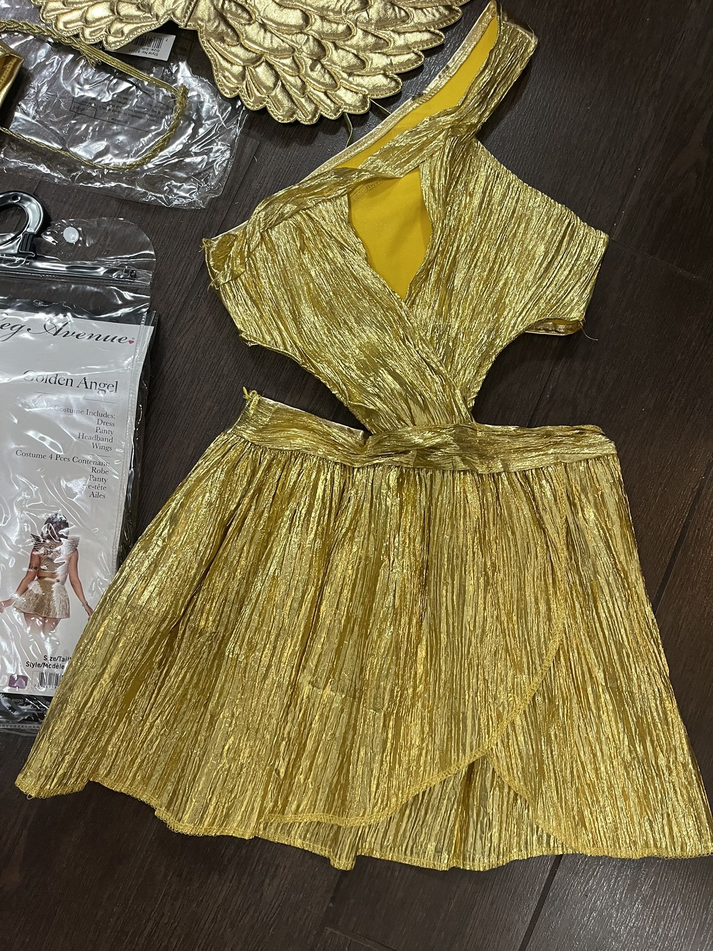 green emerald velvet dress Amazon.com: Leg Avenue Womens 4 Pc Golden Angel Costume, XS, Gold:  Clothing, Shoes & Jewelry