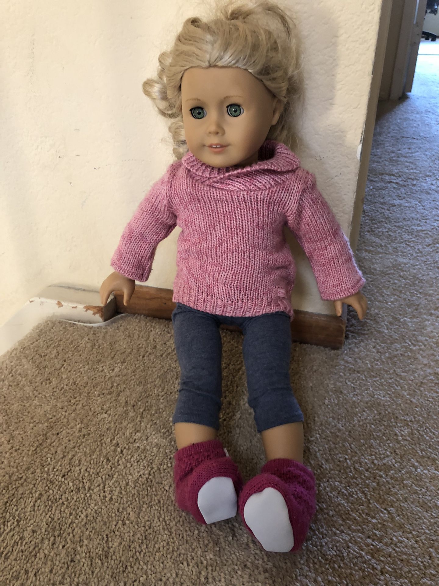 American girl Doll + Bed 