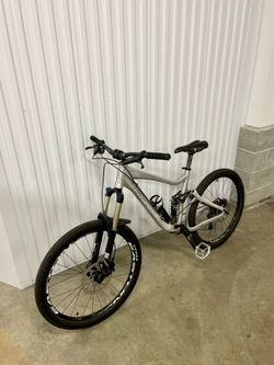 Giant Reign Two Mtn Bike