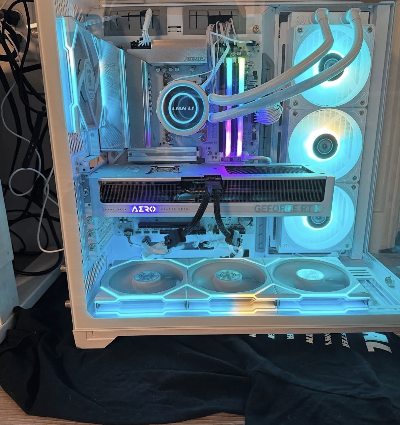 GAMING PC / COMPUTER BUILDER